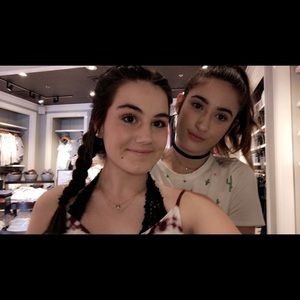 Meet your Posher, Aabbie